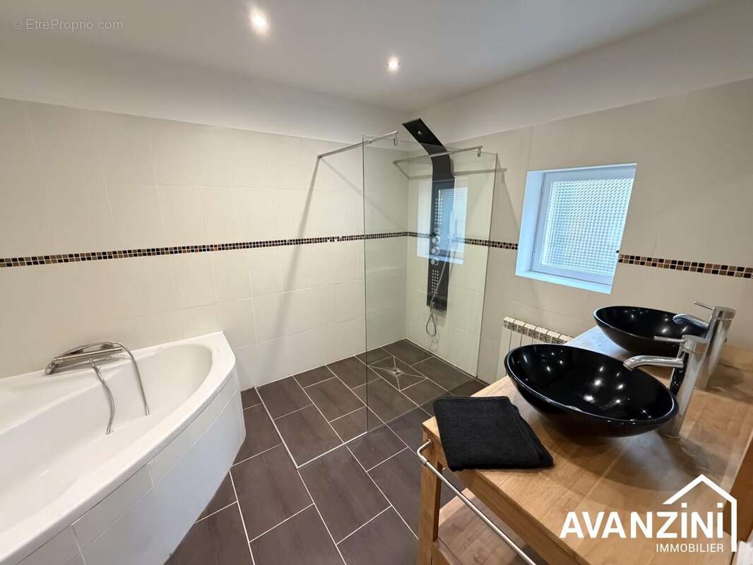 Maison à COUILLY-PONT-AUX-DAMES