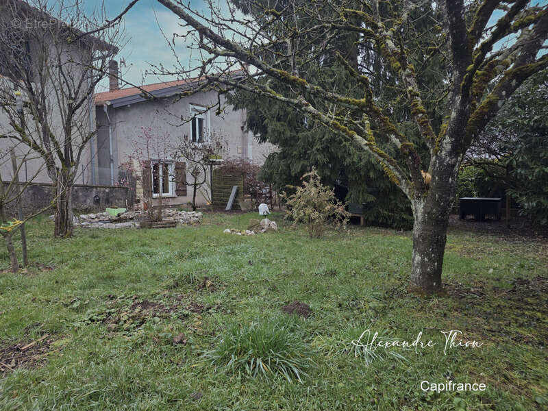 Maison à CHATILLON-LA-PALUD