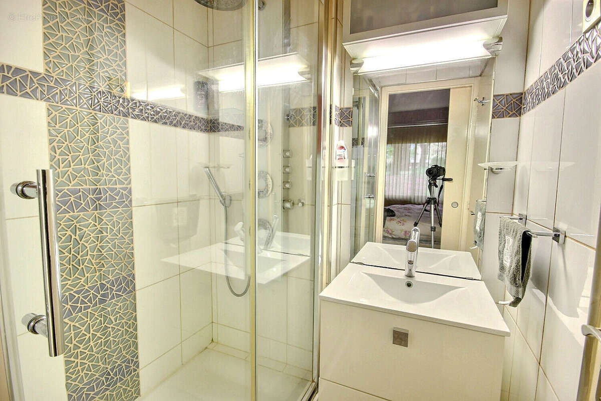 Appartement à FRESNES