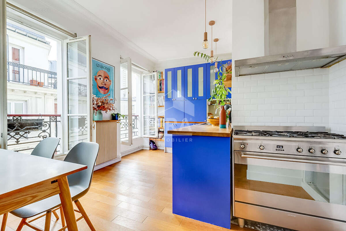 Appartement à PARIS-17E