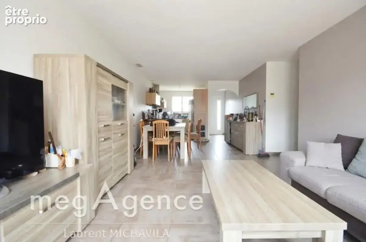 **sauvian – maison de plain-pied 4 pièces avec 3 chambres jardin et terrasse** - photo 2