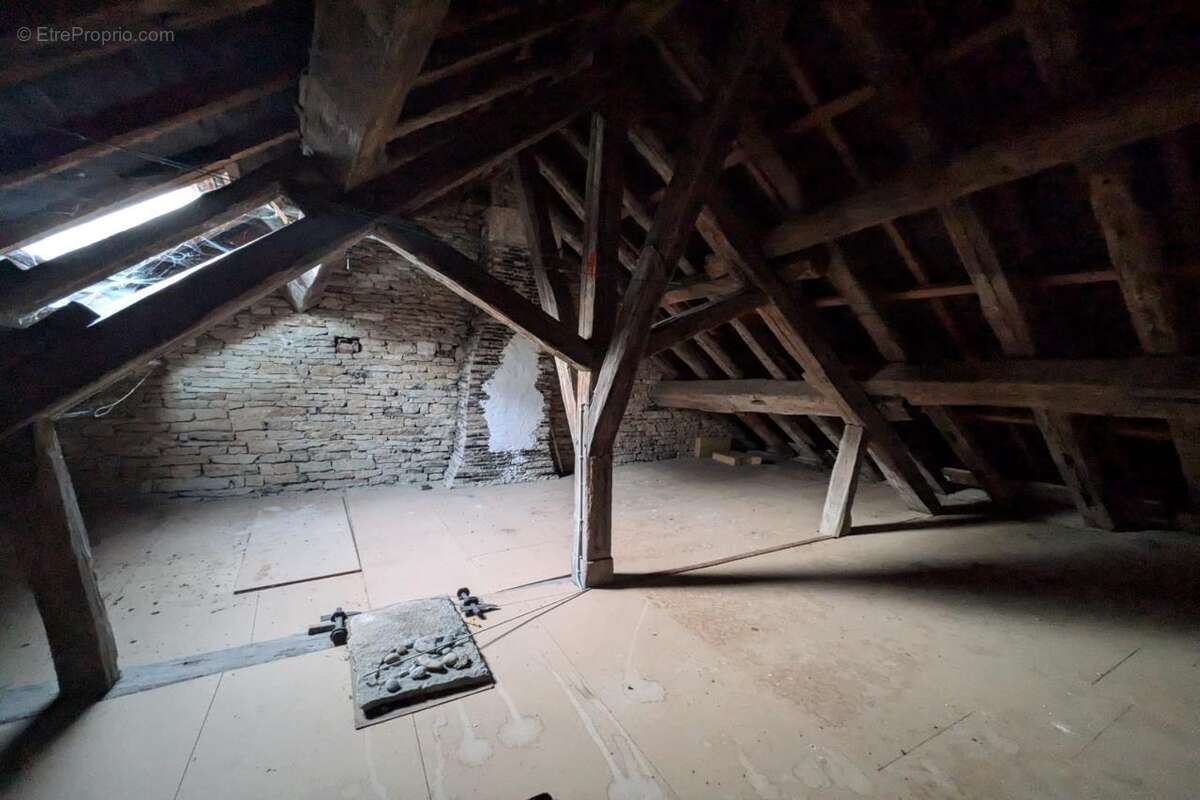 Maison à SAINT-SEINE-L'ABBAYE