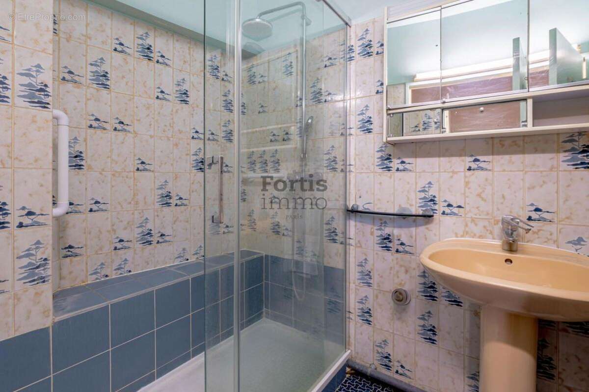 Appartement à PARIS-5E