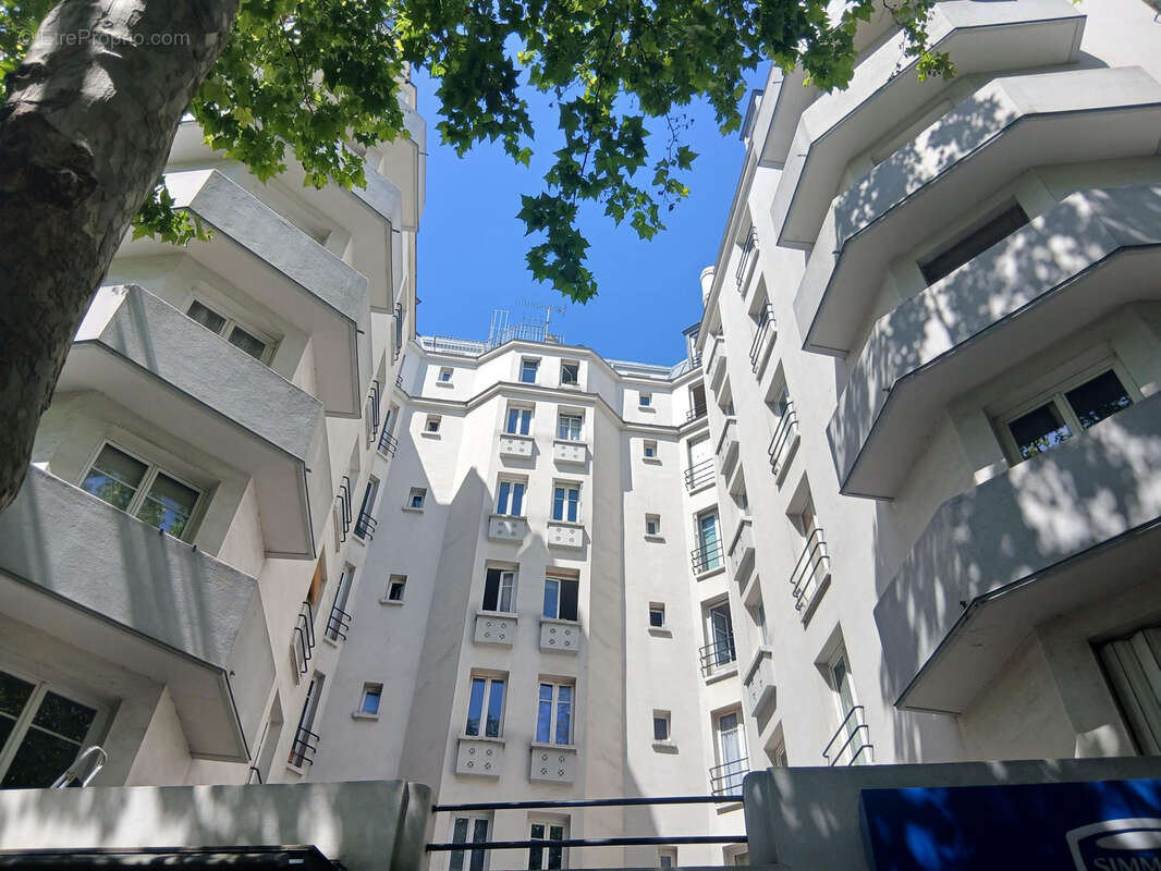 Appartement à PARIS-20E