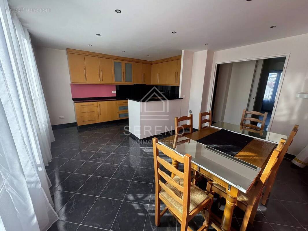 Appartement à VITRY-SUR-SEINE
