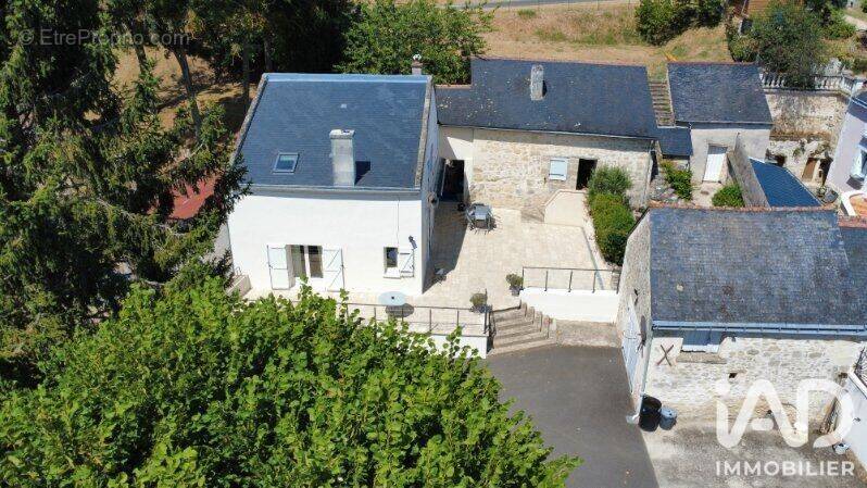 Photo 1 - Maison à CHINON