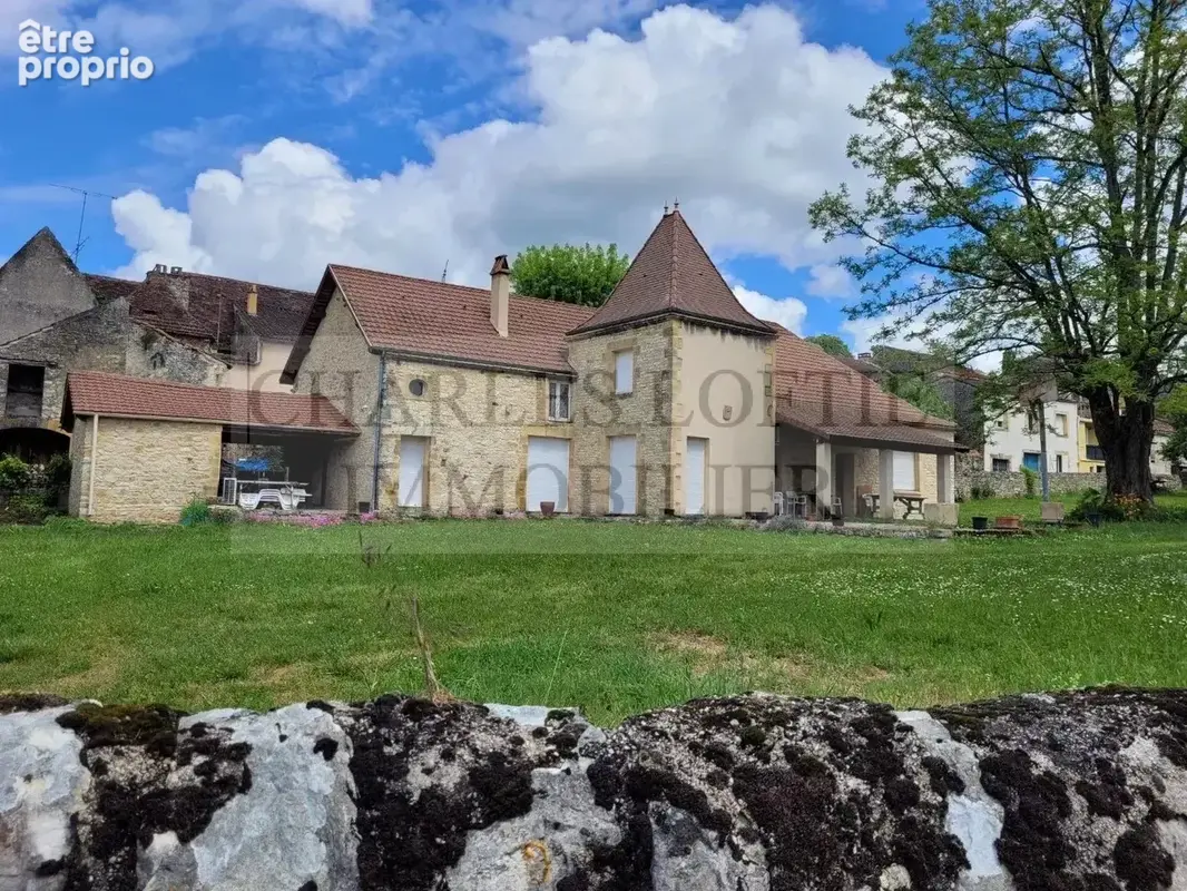 Belle maison de caractère en pierre dans un village de Bouriane - photo 18