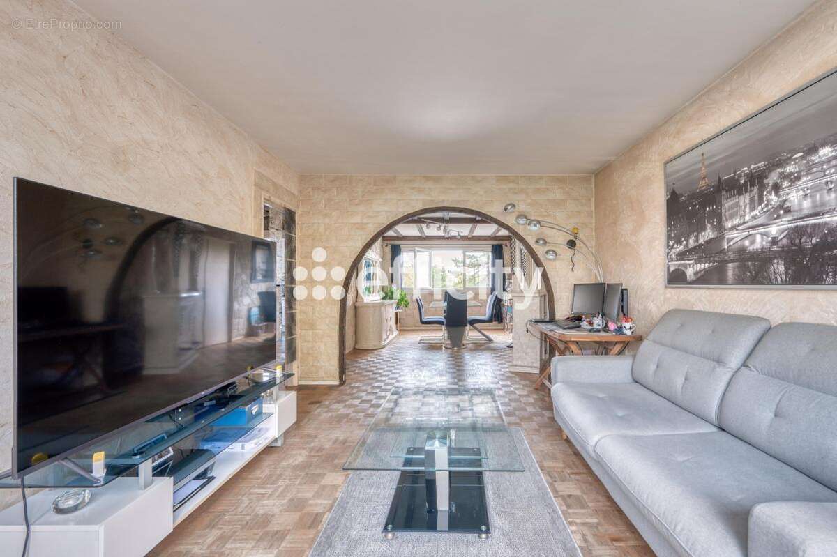 Appartement à SAINT-GRATIEN