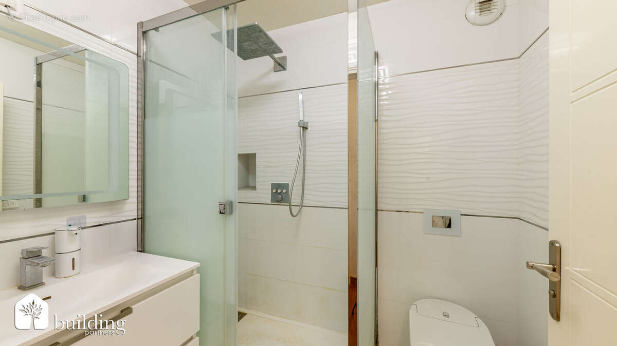 A vendre - Levallois-Perret Marius Aufan - Appartement 4 pièces de 93,24 m² avec terrasses - photo 7