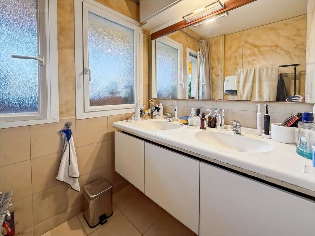 Appartement à CAGNES-SUR-MER