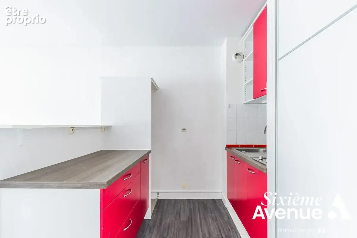Appartement deux pièces VENDU LOUÉ disposant d'un stationnement sécurisé. - photo 7