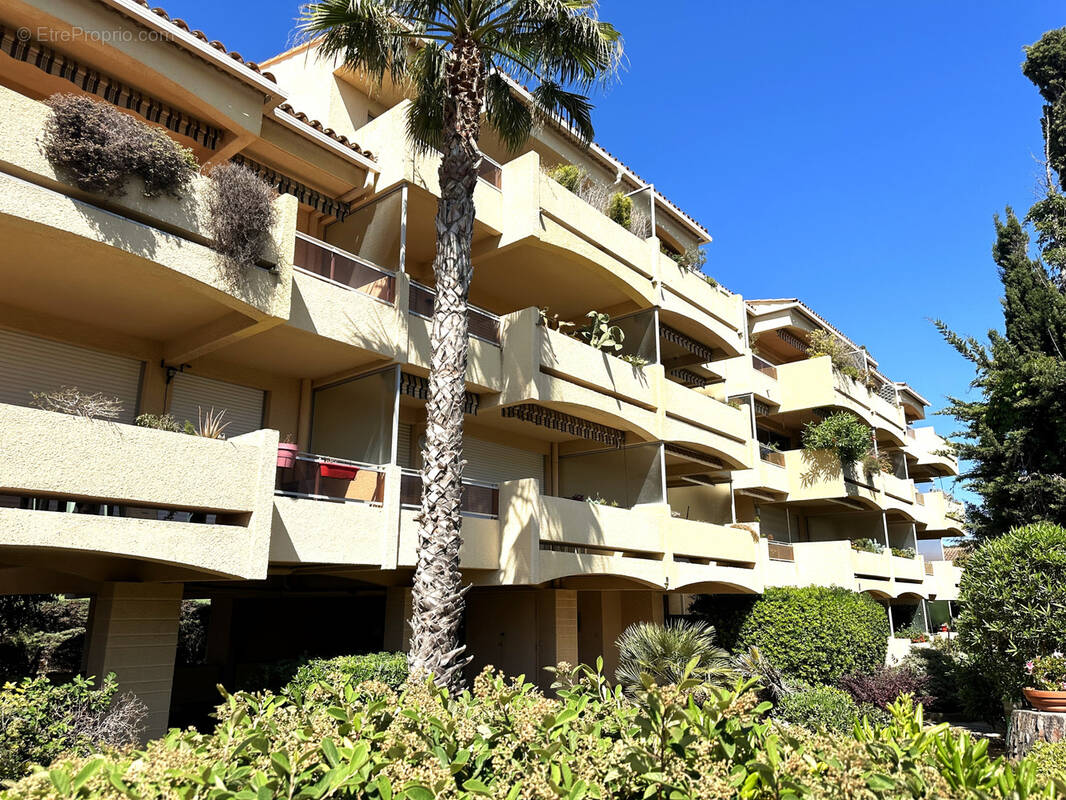 Appartement à SIX-FOURS-LES-PLAGES