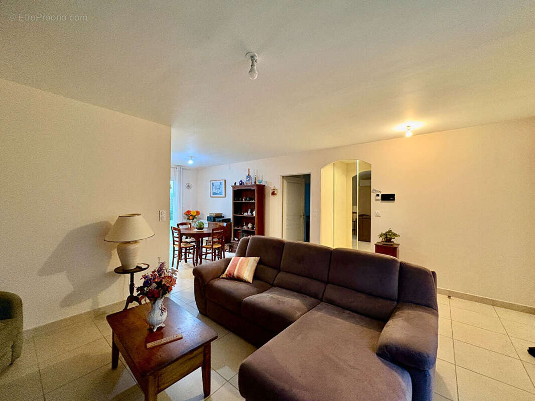 Maison à CORBARIEU