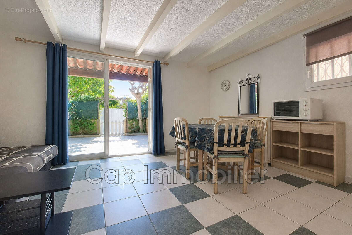 Maison 51 m² à Agde  - photo 4