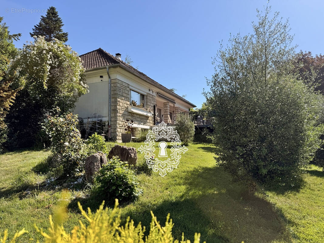 Maison à DONNEMARIE-DONTILLY