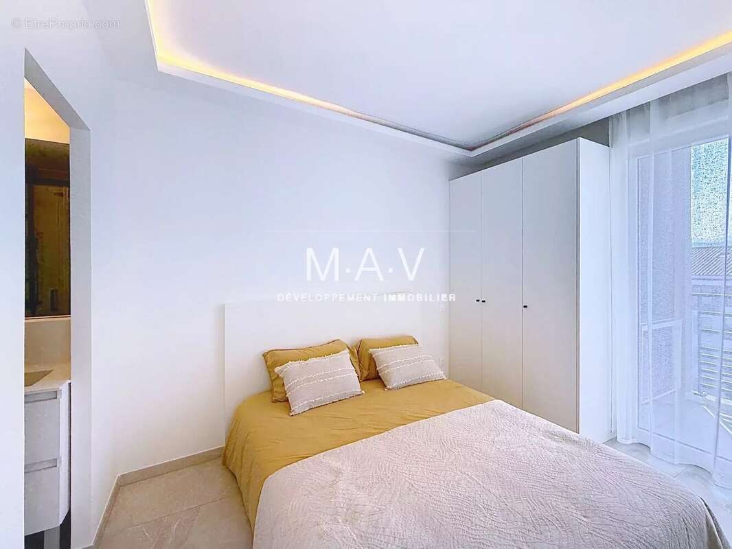 Nice/proche port – appartement duplex 3 pièces, dernier étage, état neuf, 2 terrasses au calme - photo 11