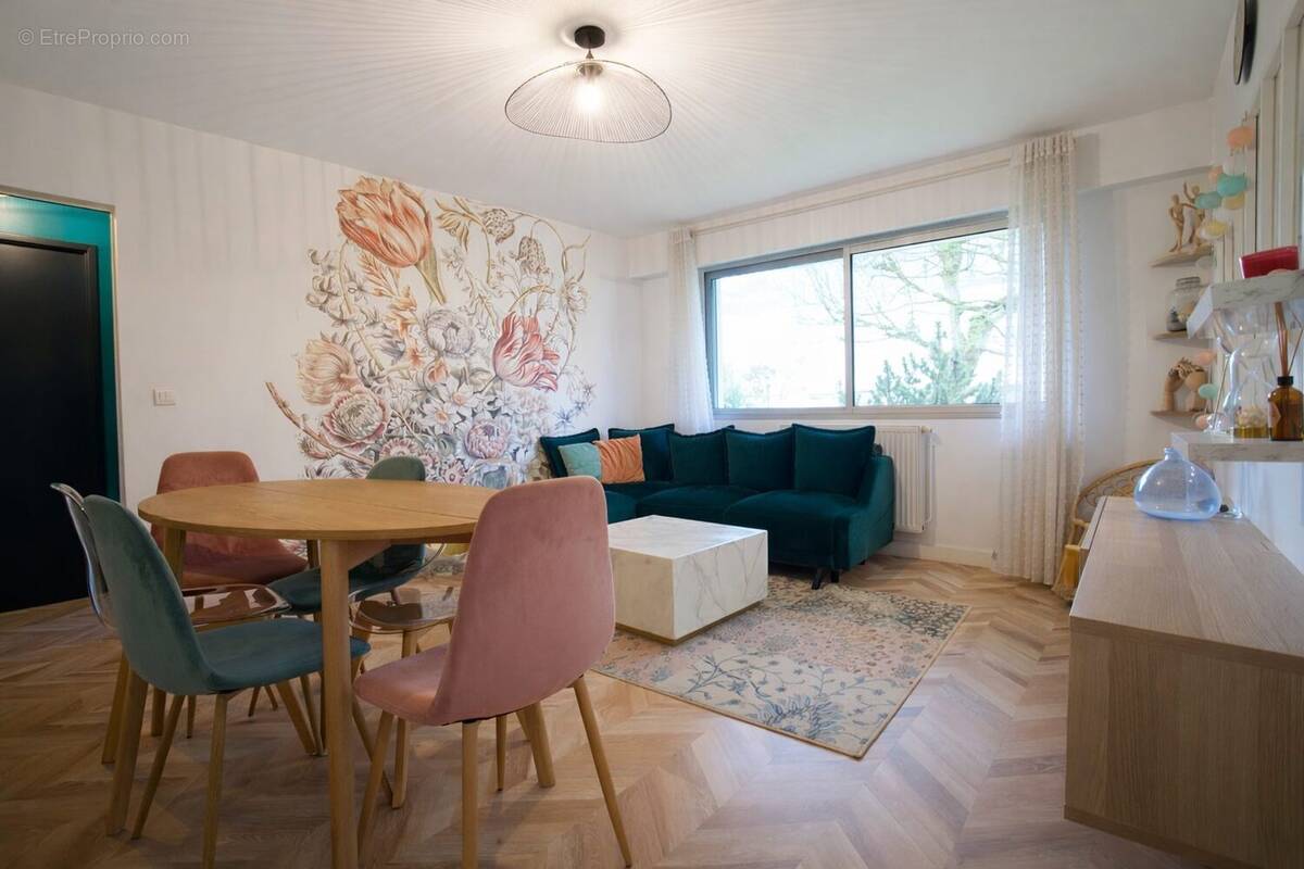 Appartement à LIVRY-GARGAN