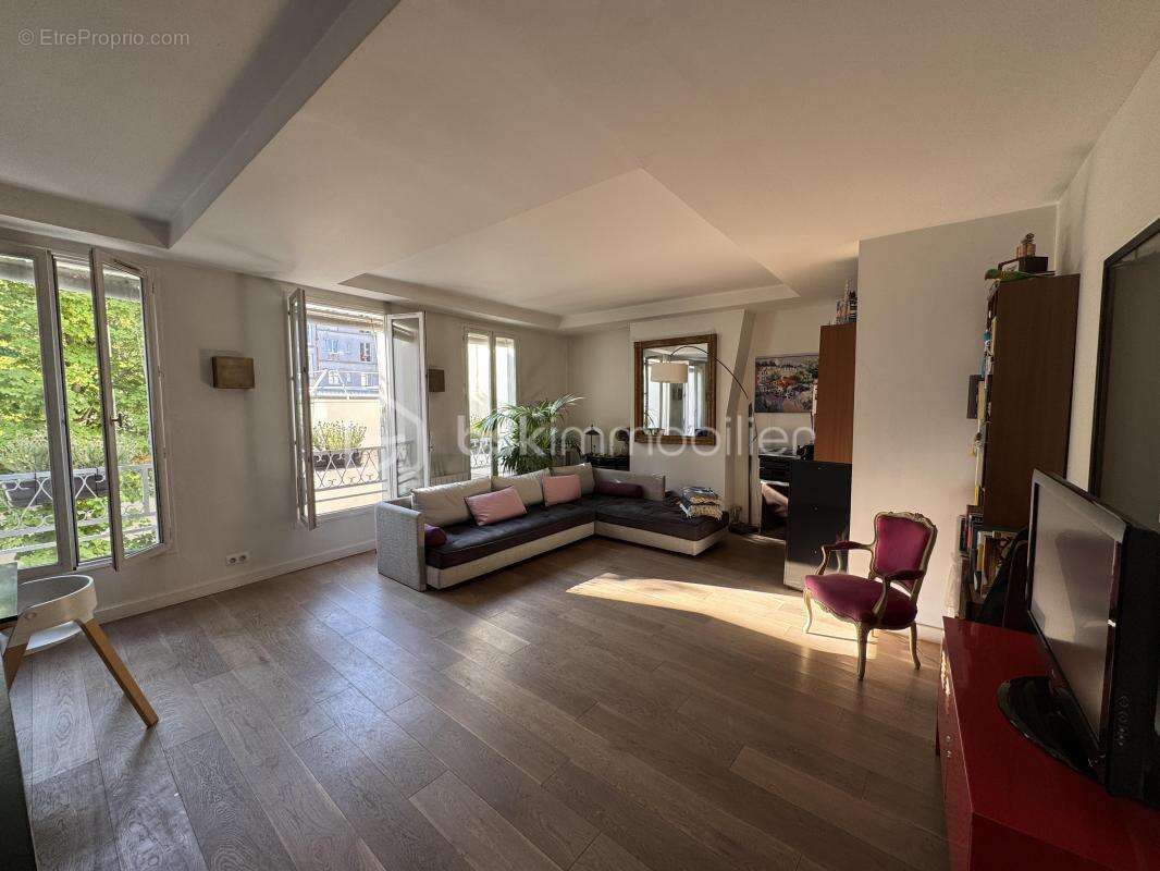 Appartement à PARIS-9E