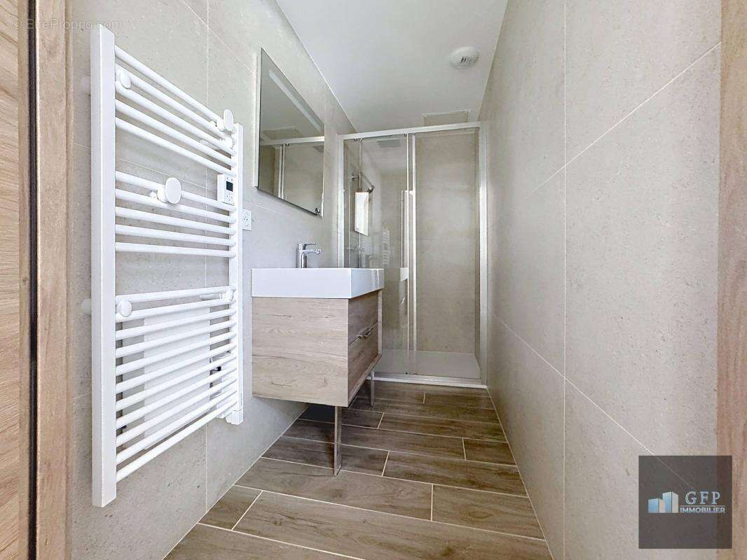 Villa contemporaine avec piscine au Lavandou – Quartier La Fossette - photo 14