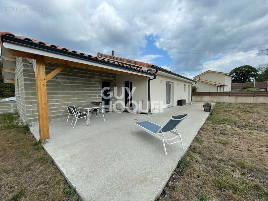 Maison à SAUGNACQ-ET-MURET