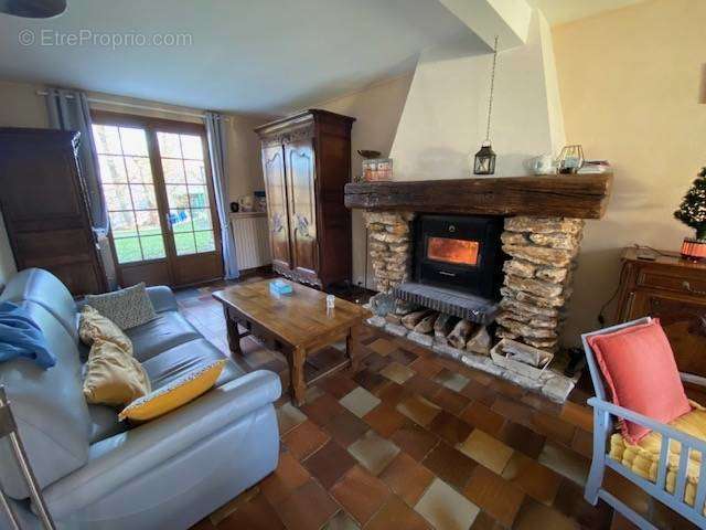 Maison à DROUE-SUR-DROUETTE