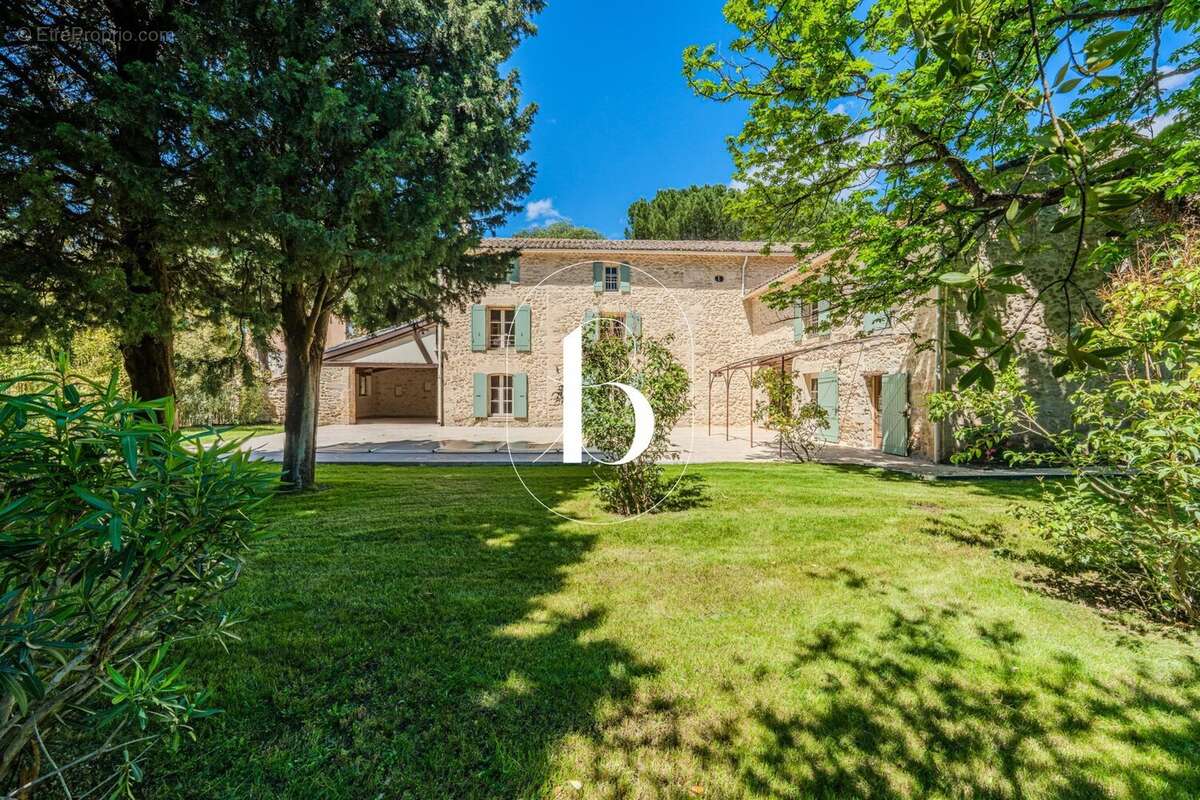 Maison à UZES
