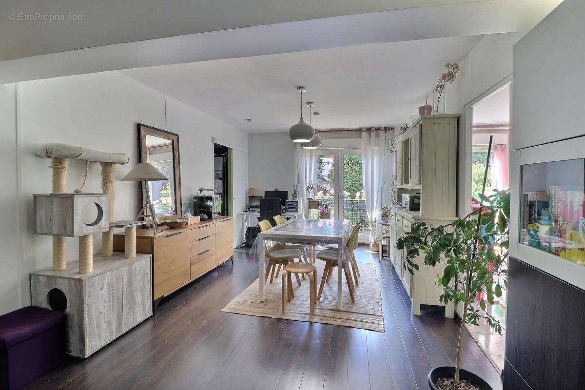 Appartement à BOUGIVAL