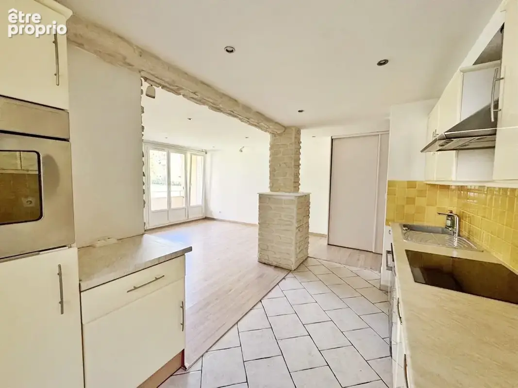 Francheville   T3 de 62 m2 avec balcon, loggia, climatisation et stationnement facile - photo 10