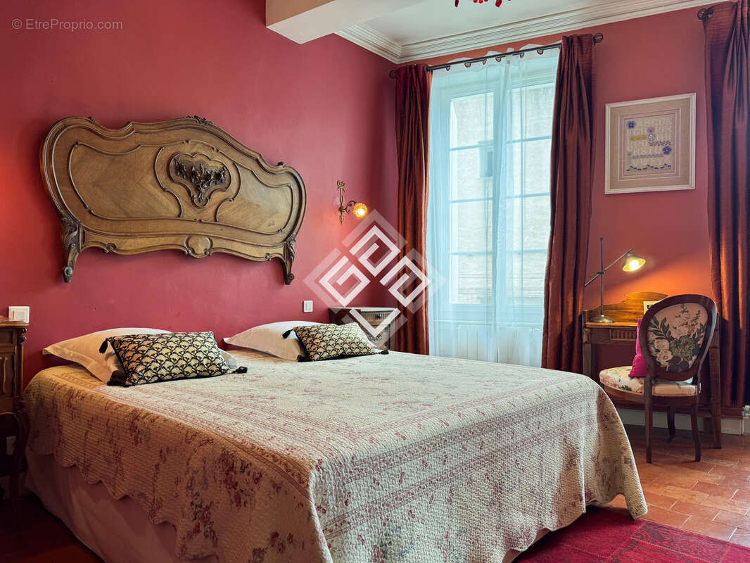 Maison de Maître restaurée avec élégance avec piscine - photo 31