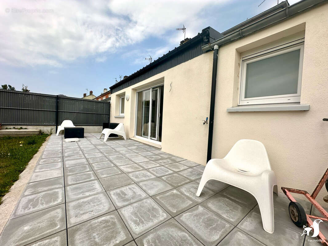 Maison à NEUVILLE-SAINT-REMY