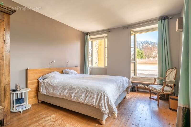 Maison à LOUVECIENNES