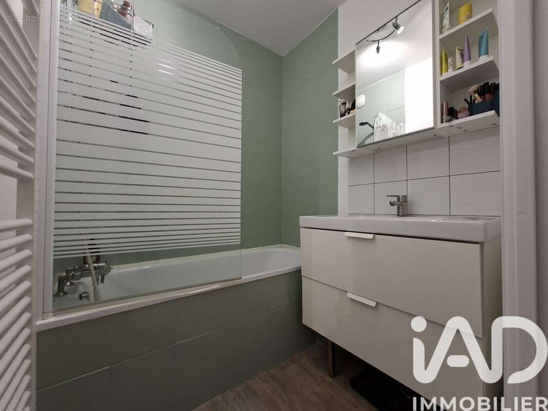 Photo 4 - Appartement à BUSSY-SAINT-GEORGES