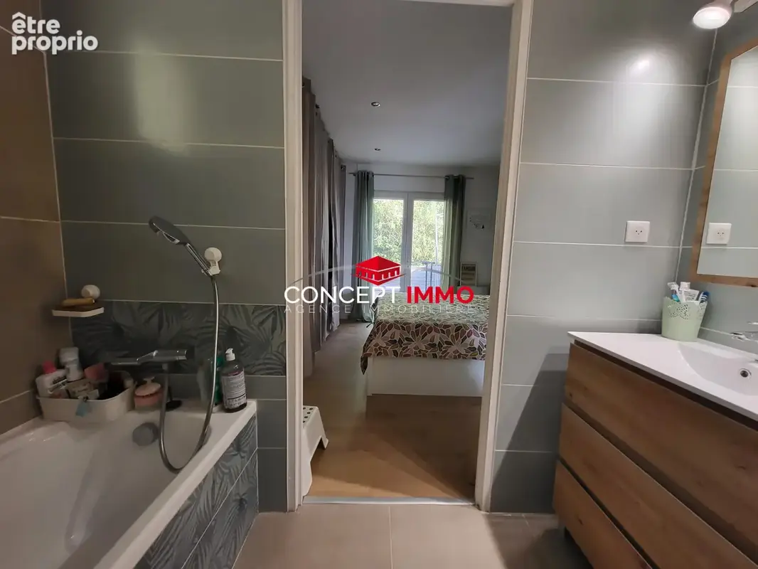 Sollies-Toucas Haut de villa avec belle extérieur de niveau - photo 5
