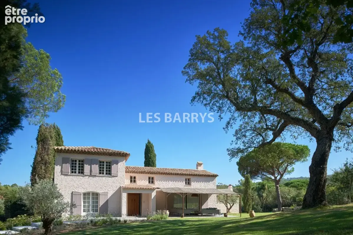 Rare villa de prestige à vendre à Gassin avec piscine et héliport - photo 3