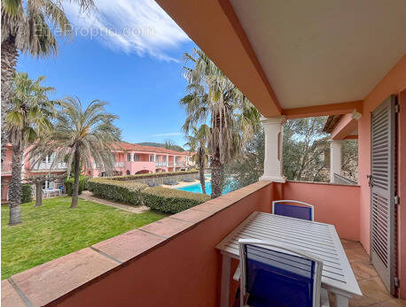 Appartement à GRIMAUD