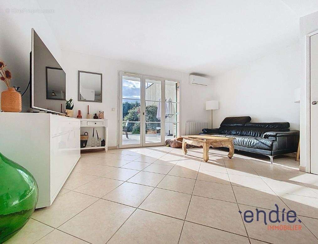 Maison à VILLENEUVE-LOUBET