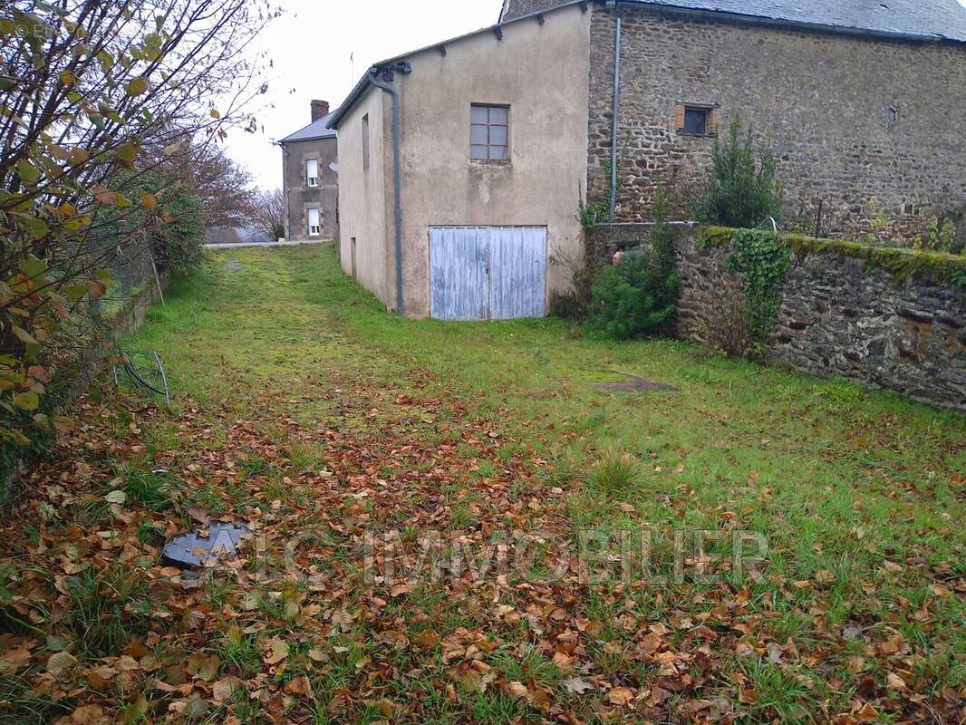 Maison à AVERTON