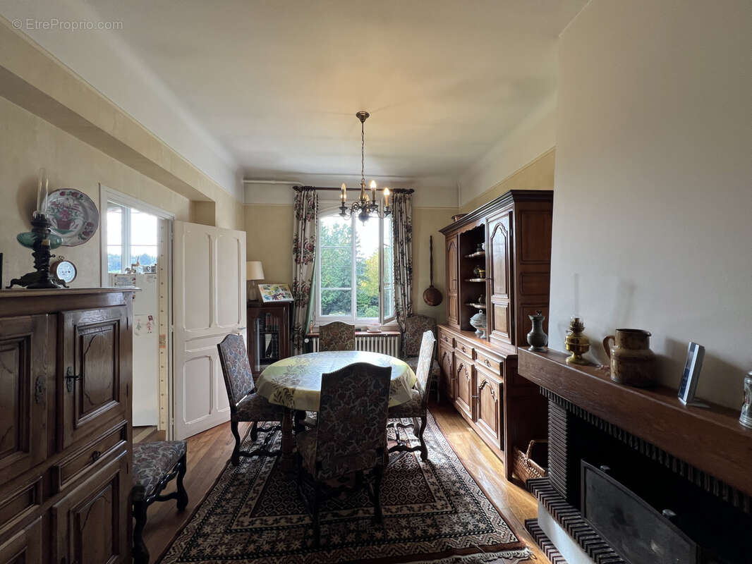 Maison à GRUCHET-LE-VALASSE