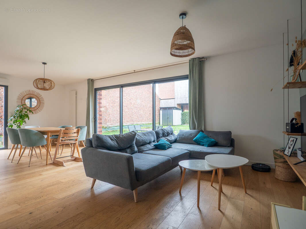 Maison à SAINGHIN-EN-MELANTOIS