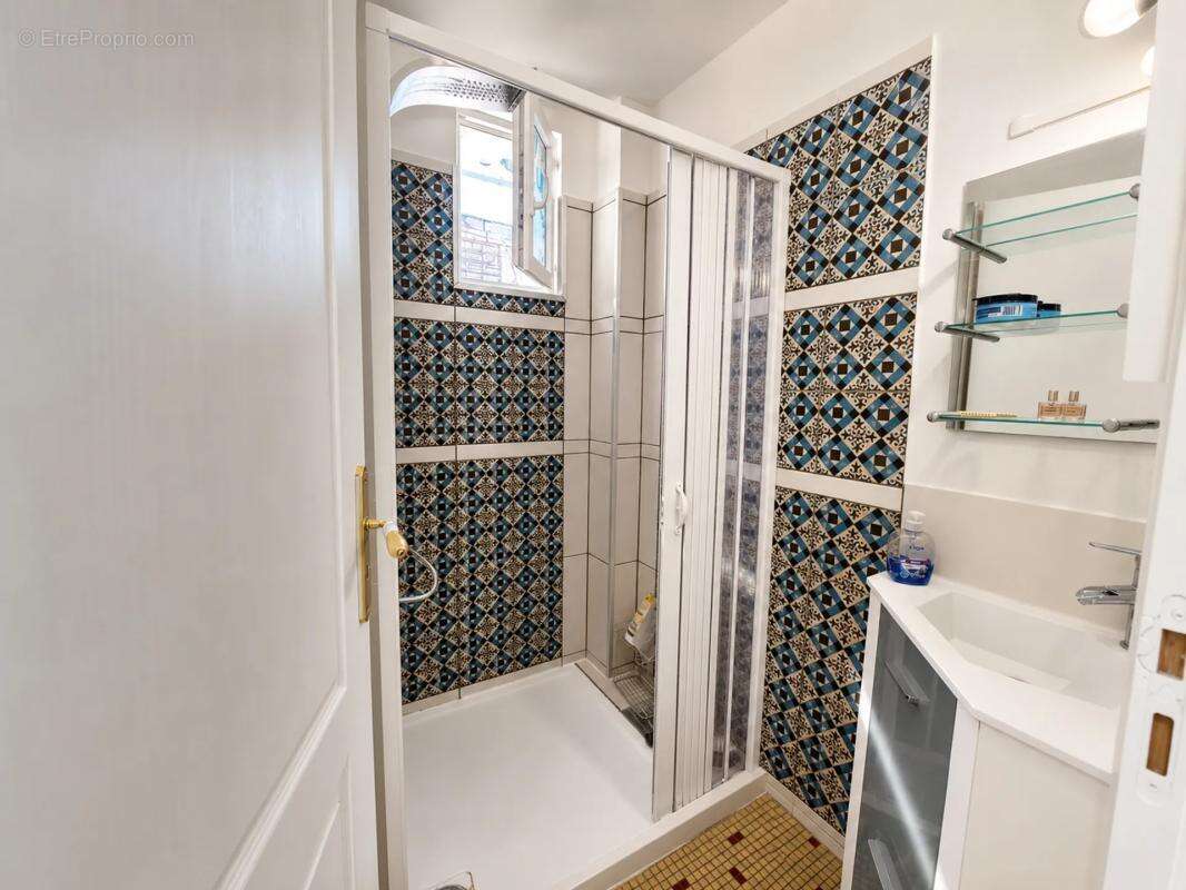 Immeuble de rapport de 130 m² à Poitiers - photo 9