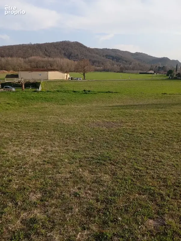 Terrain à LA MOTTE-DE-GALAURE