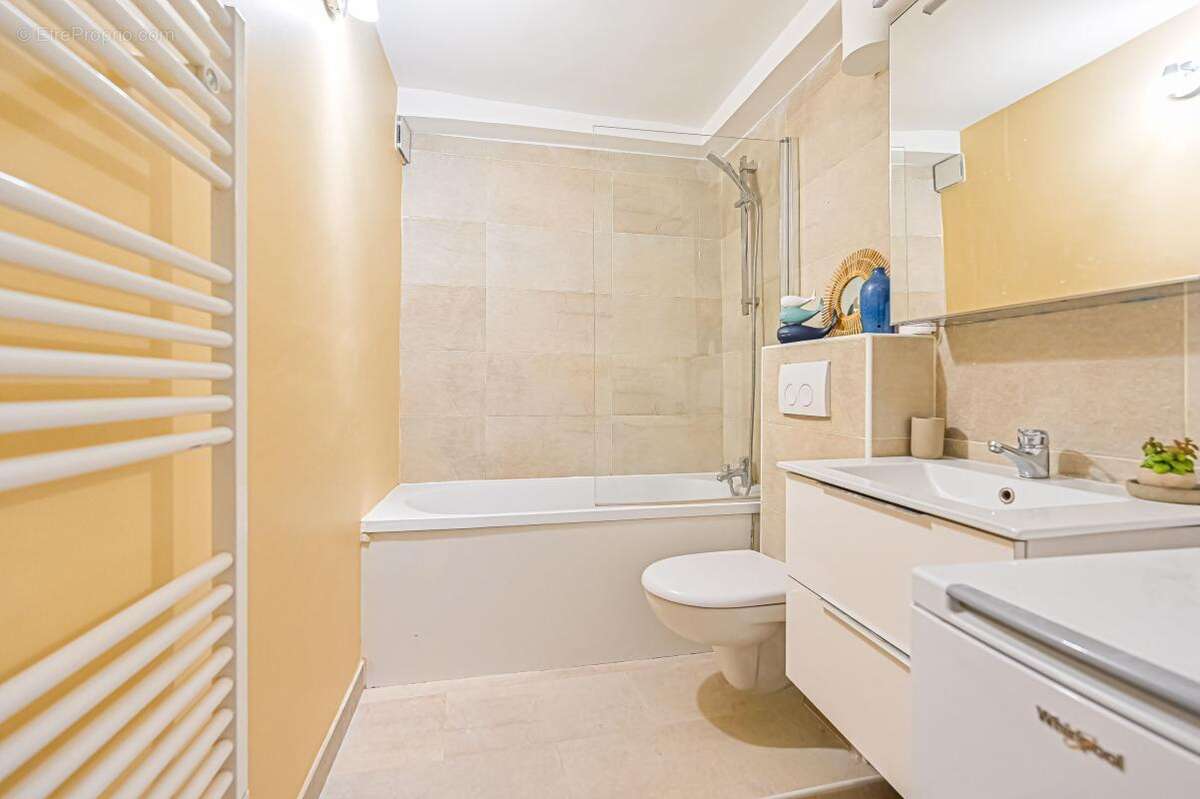 Appartement à PARIS-12E