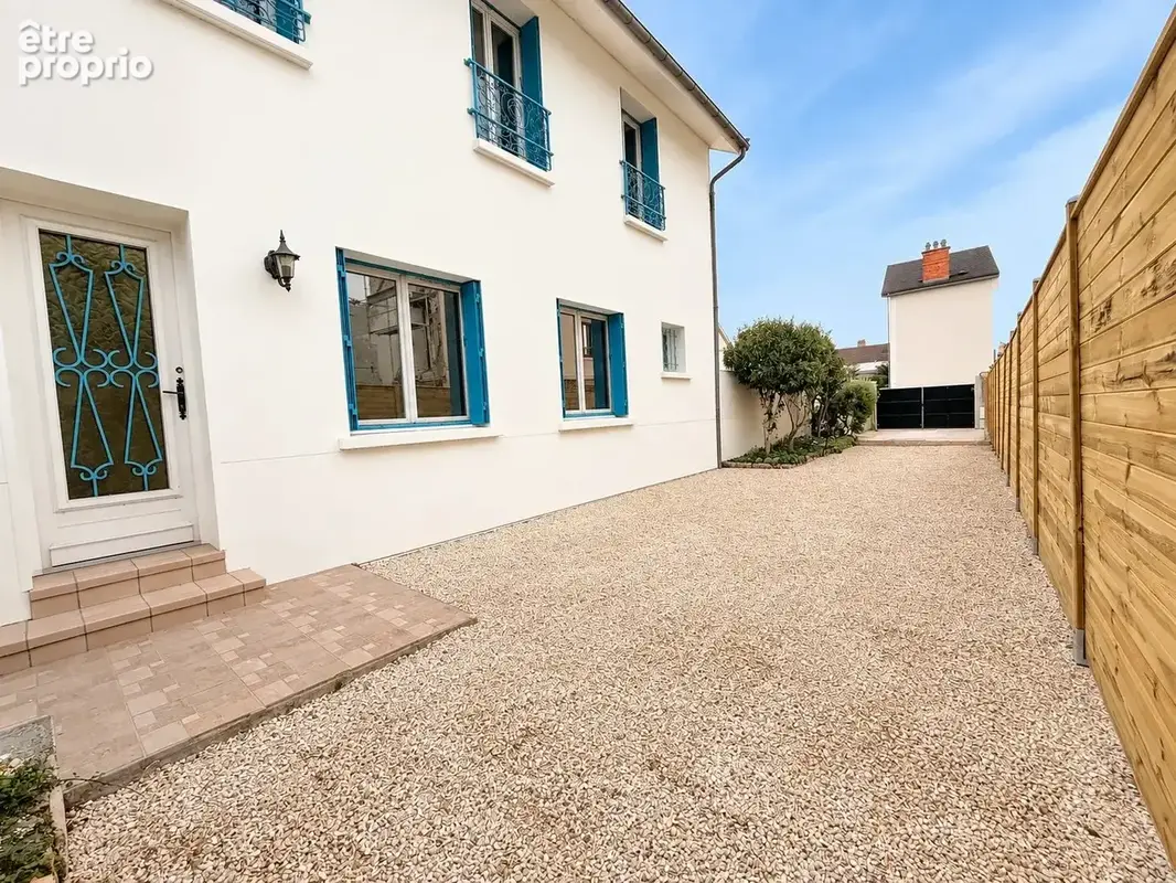 Maison à CROISSY-SUR-SEINE