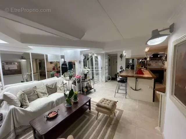 Appartement à RUEIL-MALMAISON