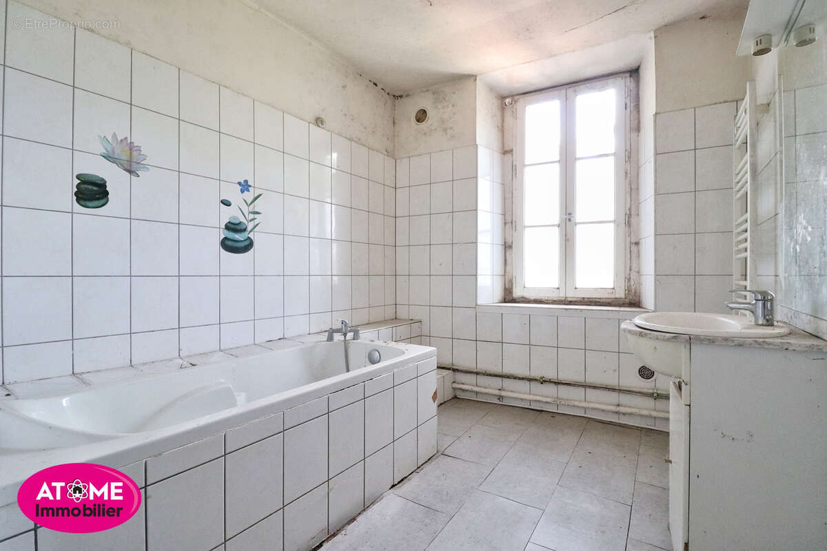 Appartement à AUBOUE