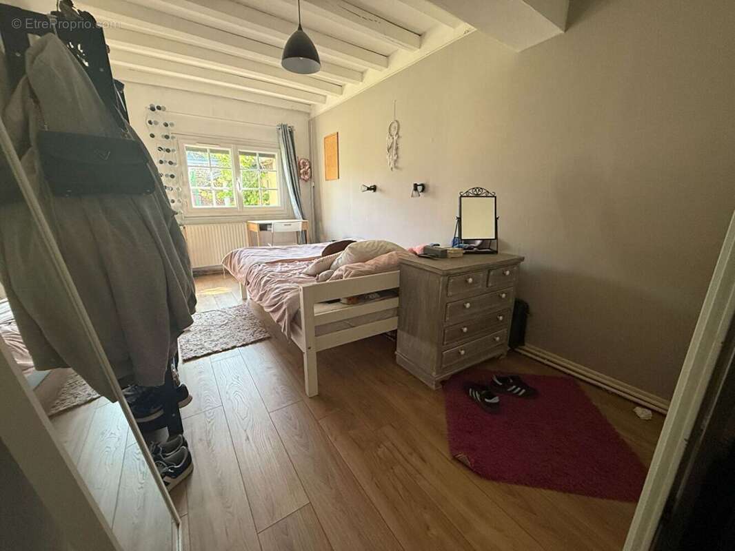 58749659h.jpg - Maison à SAINTE-GENEVIEVE