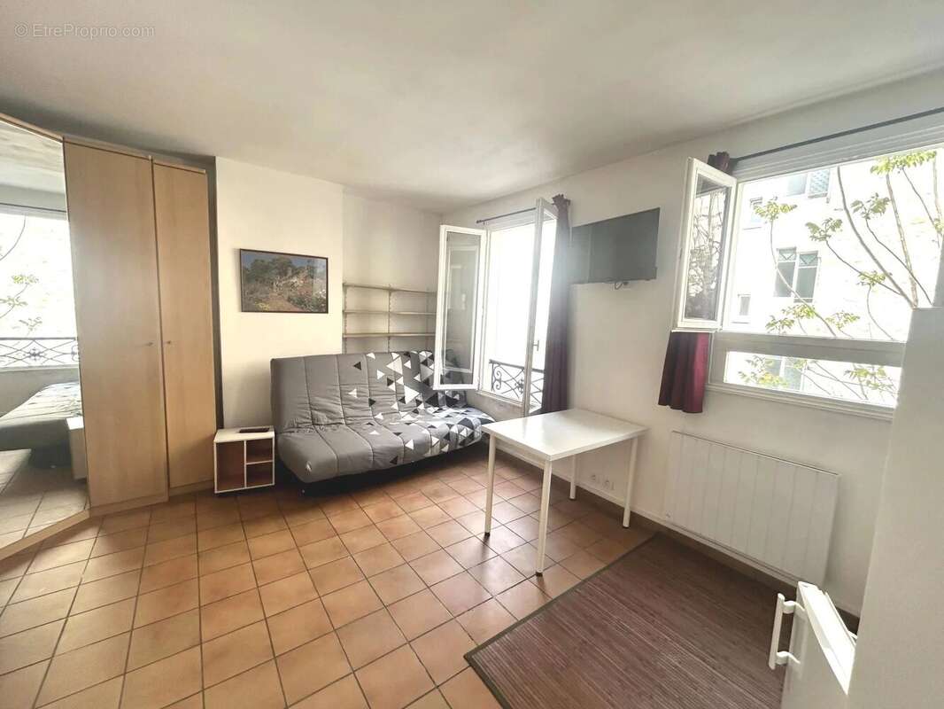 Appartement à PARIS-7E