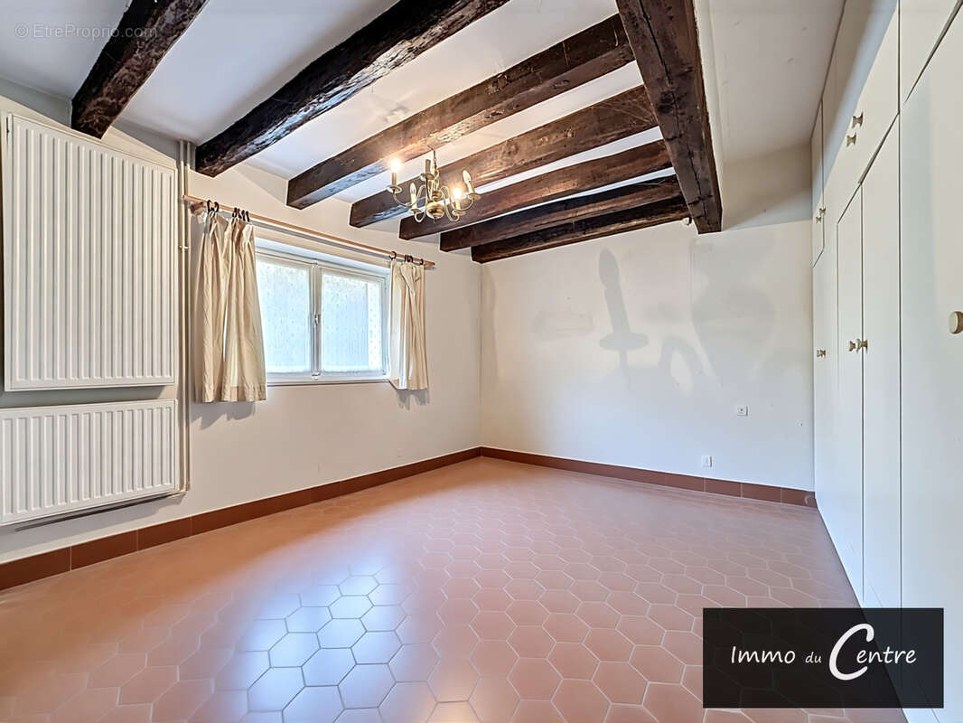 Maison à MONTMIRAIL