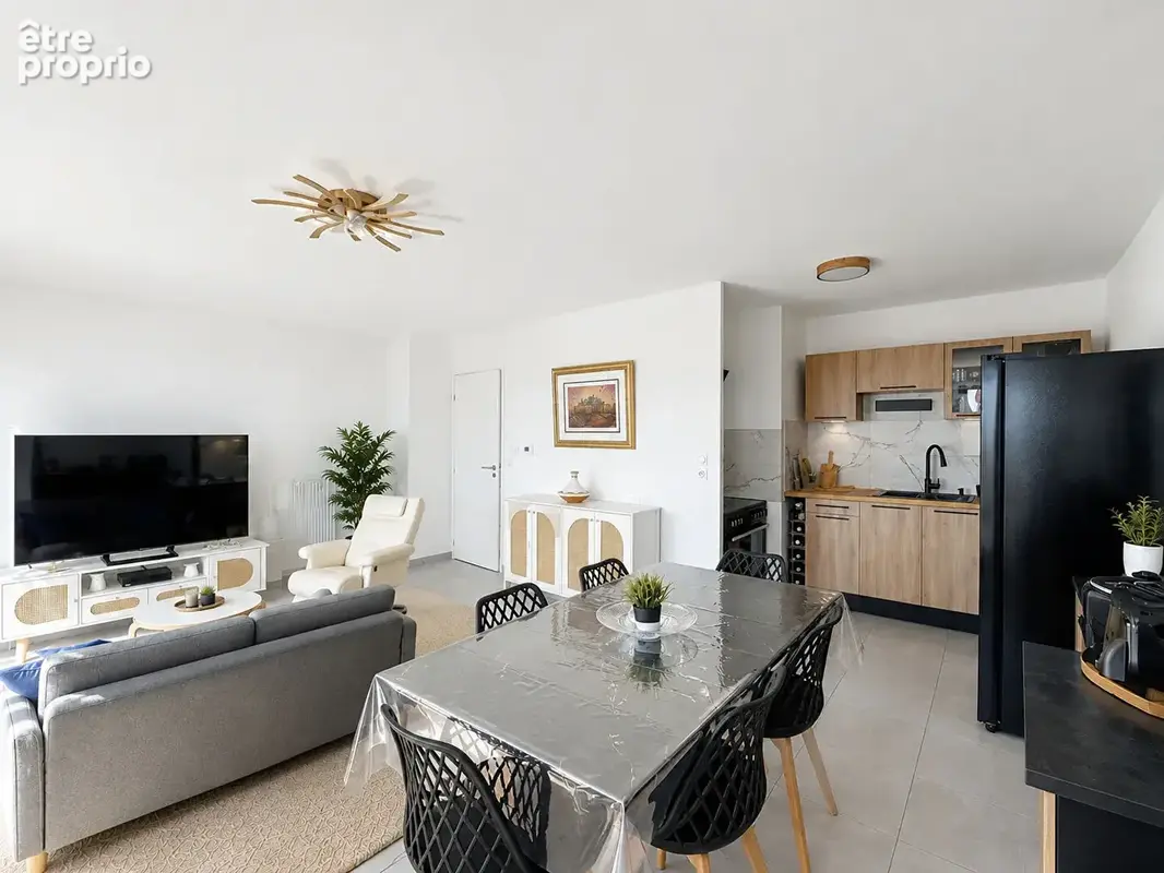 Appartement COUP DE COEUR Crépieux La Pape 3 pièces 66.62 m² - photo 2