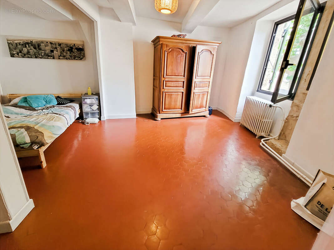 Maison à PELISSANNE